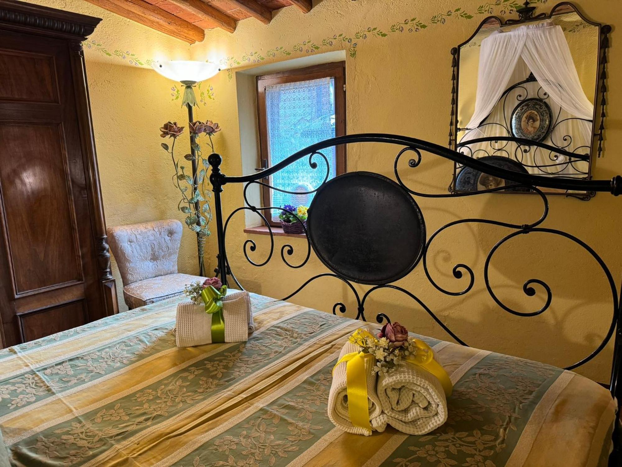 Casa Giulia, Il Gioiello Del Borgo Apartment Certaldo Exterior foto